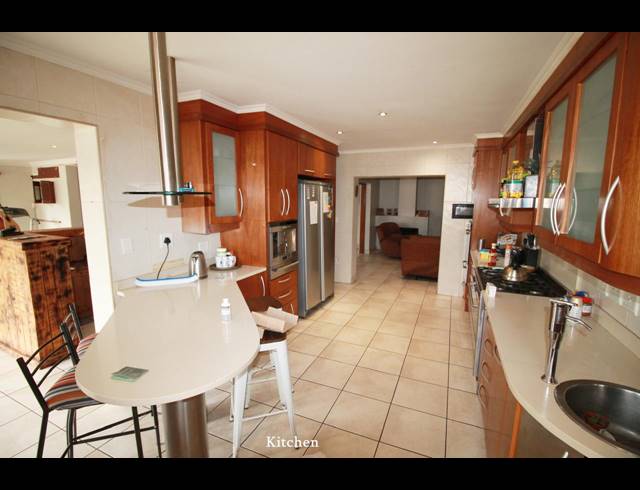8 BEDROOM FREEHOLD FOR SALE IN RAND COLLIERIES